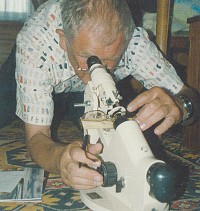 Messen von Brillenglasstärken am Refractometer Messen von Brillenglasstärken am Refractometer